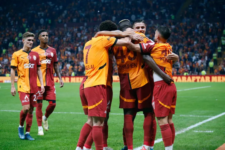 SON DAKİKA GALATASARAY HABERLERİ: Galatasaray’dan beklenmedik transfer! Yıldız oyuncu devre arasında imzayı atacak…