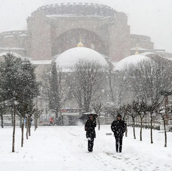İstanbul'da kar çilesi