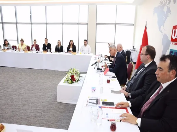 bakan-memisoglu-sma-ile-ilgili-bir-calisma-da-yapiyoruz-1786862997519.jpg