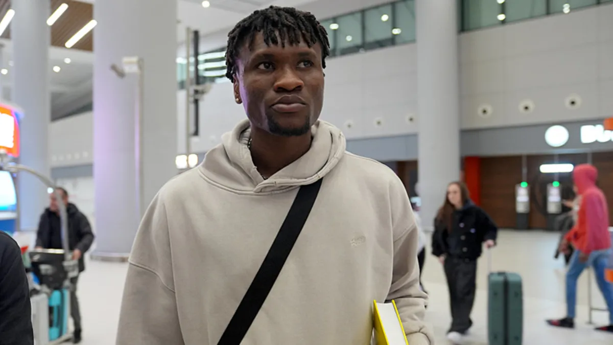 Trabzonspor, Chibuike Nwaiwu’nun transferini KAP’a bildirdi! Trabzonspor, Chibuike Nwaiwu’nun transferini KAP’a bildirdi!