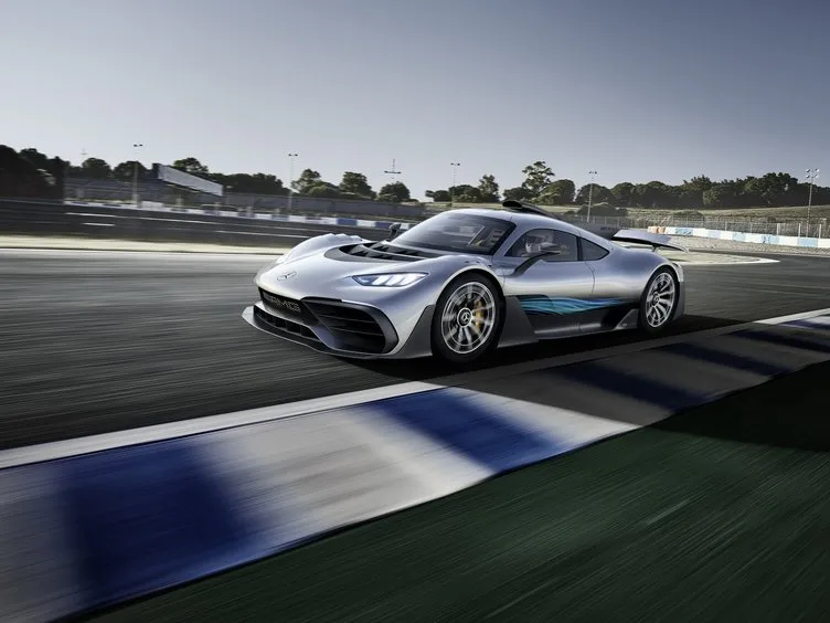 2017 Mercedes-Benz AMG Project ONE Concept göz kamaştırdı