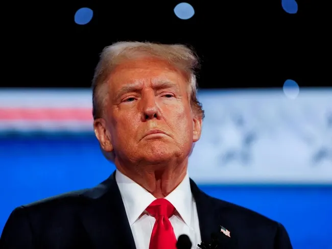 trumptan-iran-aciklamasi-venezueladaki-filodan-daha-buyuk-bir-filomuz-gidiyor-1769794036410.jpeg Trump’tan İran'a yeni tehdit! Venezuela’daki filodan daha büyük bir filomuz gidiyor”