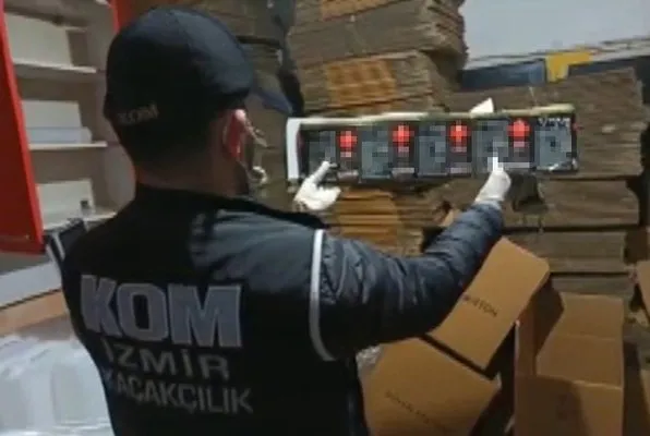 İzmir’de sahte etil alkol imalathanesine polis baskını