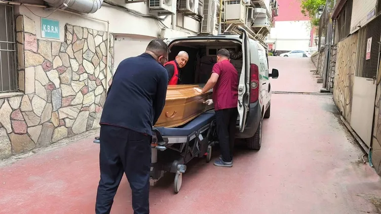 Denizli’de sokak ortasında vahşet! Eski karısını sevgilisiyle görünce cinnet getirdi! 1 ölü 1 yaralı