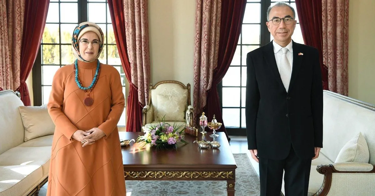 Emine Erdoğan, Japonya'nın Ankara Büyükelçisi Kazuhiro Suzuki ile görüştü