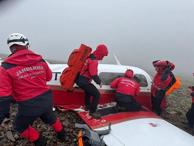 SON DAKİKA... Pilot Mehmet Demirci hayatını kaybetmişti: İşte Kaçkar Dağları’nda düşen uçağın bulunduğu o an!
