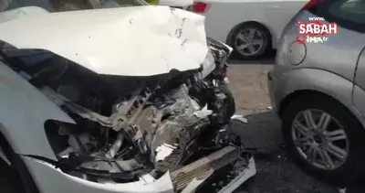 Otomobiller kafa kafaya çarpıştı: 1’i bebek 5 yaralı | Video