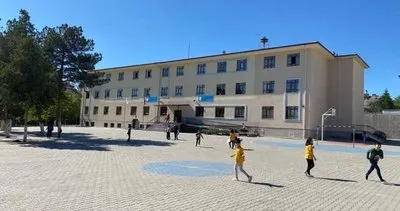 Sınıf öğretmenini darbeden veli gözaltına alındı #kirikkale