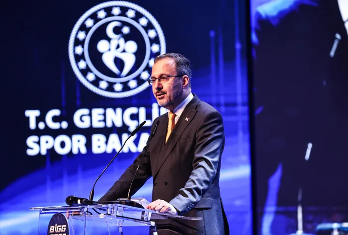 bireysel-genc-girisimci-spor-odulleri-sahiplerini-buldu-kasapoglu-ve-varankin-katilimlariyla-1674594624104.jpg