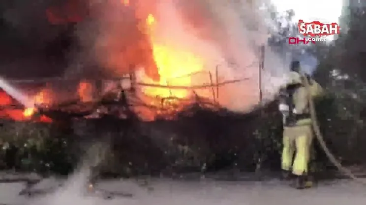 Küçükçekmece'de iş yeri yangını! | Video