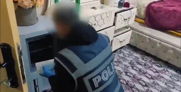 akcakale-merkezli-dev-operasyon-dolandiricilik-sebekesine-1-milyarlik-darbe-1777917360257.jpg