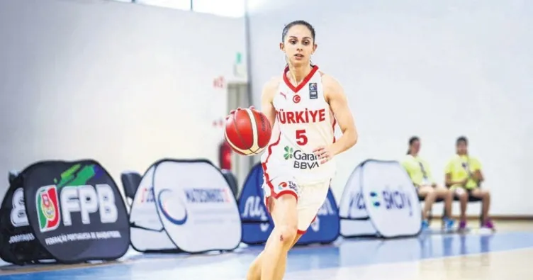 Genç Periler çeyrek finalde!