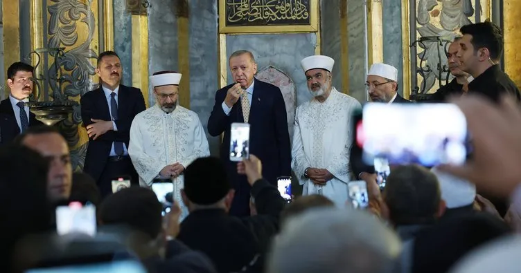 Başkan Erdoğan’dan Ayasofya’da dua: Bir olacağız beraber olacağız!
