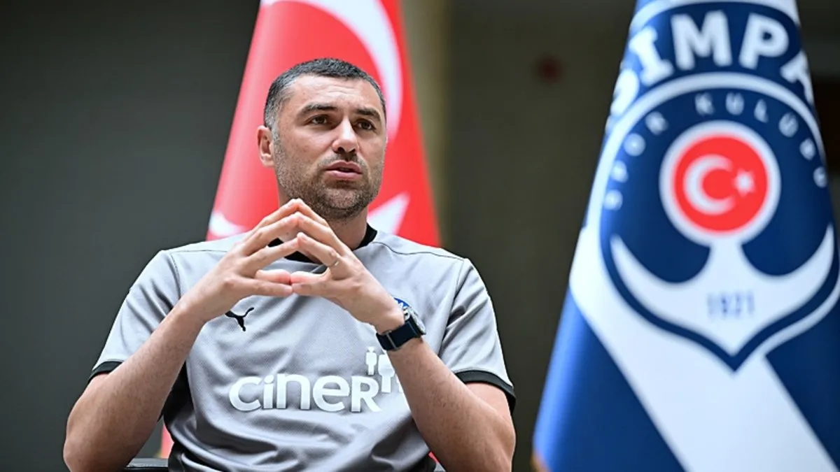 Burak Yılmaz Açıklaması: Victor Osimhen'in Potansiyeli ve Türk Futboluna Dair Önemli Mesaj!