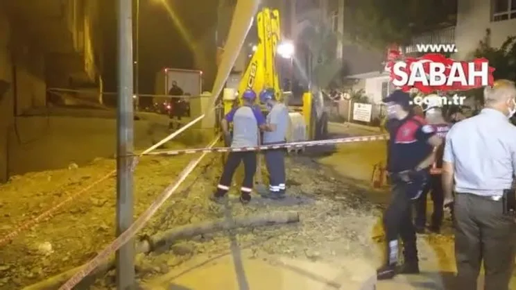 Son dakika: Ankara'da bir binada toprak kayması meydana geldi! Doğal gaz ekipleri sızıntı olan bölgeye müdahale ediyor | Video