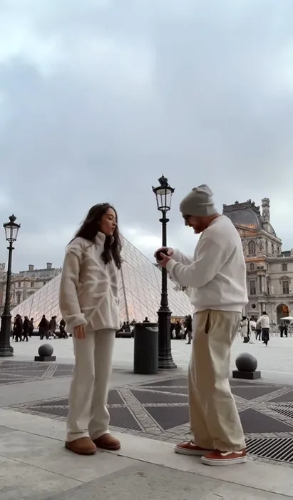 Çocuklar Duymasın yıldızıydı! Furkan Kızılay‘dan sevgilisine Paris’te romantik teklif