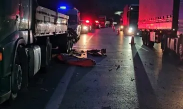Sakarya'da feci kaza! Patlayan lastiği değiştirirken TIR’ın altında kaldı! #ankara