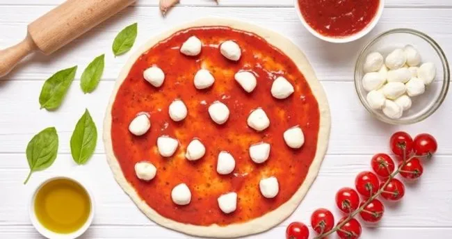 Evde Pizza Tarifi Yapilisi En Kolay Ve Nefis Karisik Pizza Ve Pizza Hamuru Tarifi Nasil Yapilir Hamurisi Tarifleri Haberleri