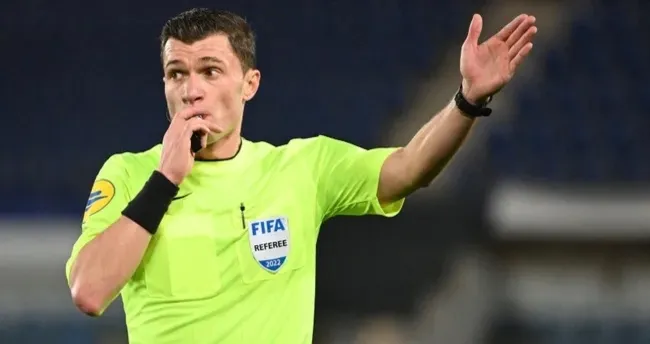 Brann-Fenerbahçe maçının hakemi belli oldu! brann fenerbahce macini fransiz hakem willy delajod yonetecek 1765270435059