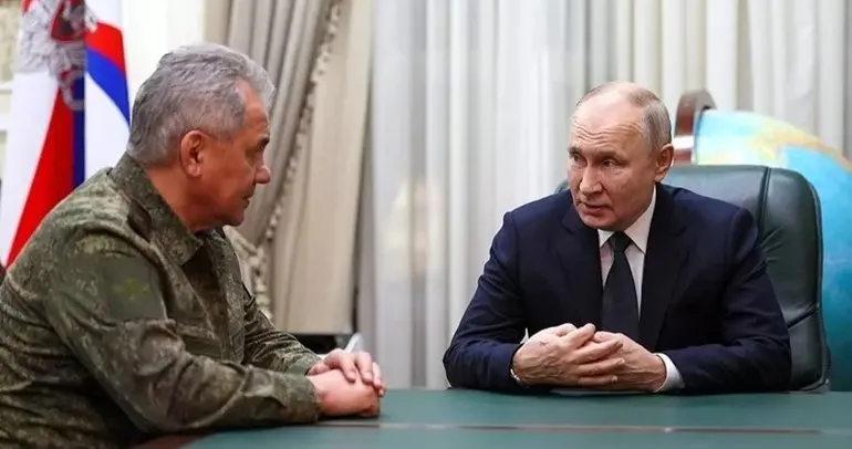 Vladimir Putin Sergey Şoygu’yu görevden aldı