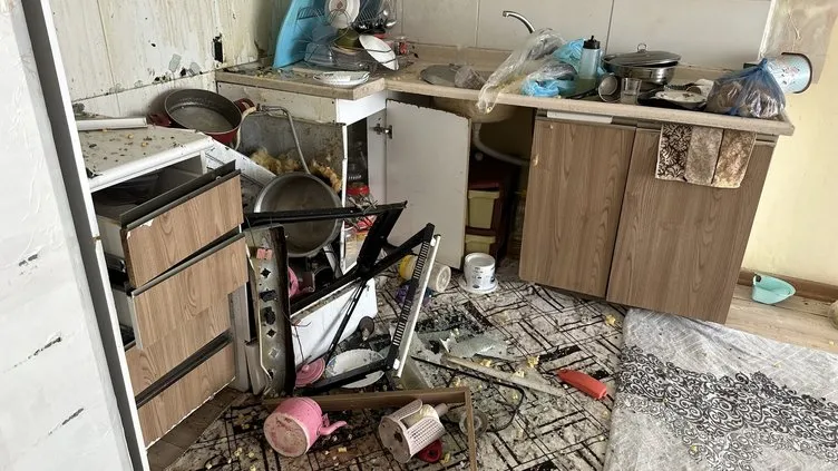 Düdüklü tencere bomba gibi patladı: Gördüğünüz gibi kanlar her yerde!