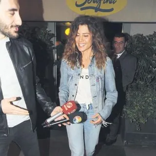 Yunan sevgili sorusu utandırdı