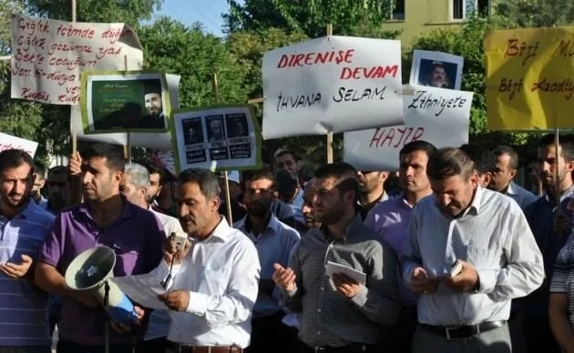 Türkiye Mısır'daki katliama karşı ayağa kalktı