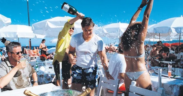 40 bin Euro’luk DJ’le öğlene kadar eğlence