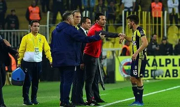 Fenerbahçe’ye bir şok daha! Ayağı kırıldı