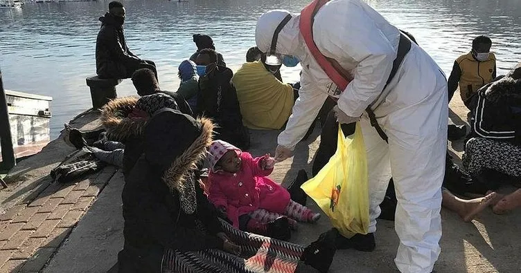 Deniz ortasında kalan 93 göçmen kurtarıldı