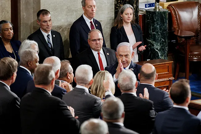 katil-netanyahuya-abd-kongresinde-tek-kisilik-protesto-soykirim-suclusu-1721854724354.jpeg