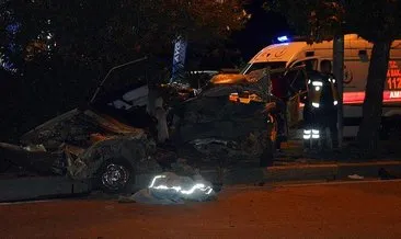 Adana’da otomobil refüjdeki ağaçlara çarptı: 3 ölü, 2 yaralı