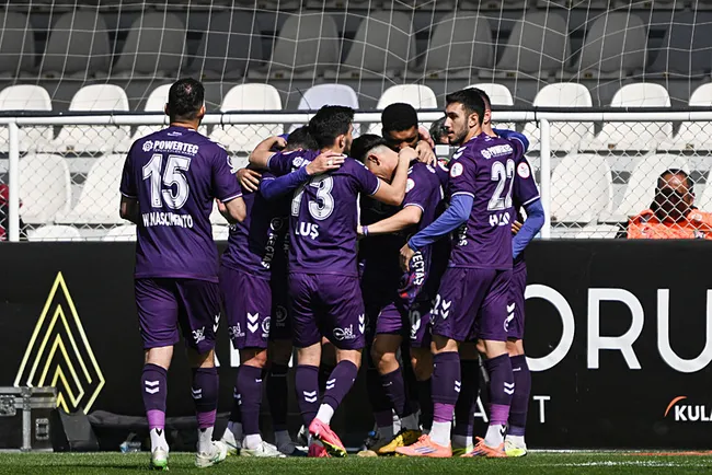1-ligde-play-off-oncesi-ilk-dugum-cozuluyor-1777628292658.jpg