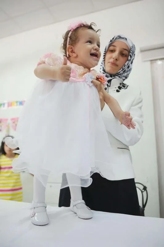 Azra bebek bir yaşında