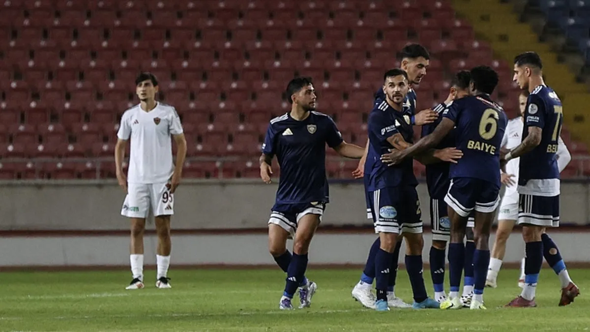 Trendyol 1. Lig: Erzurumspor, Hatayspor deplasmanında kazandı! Trendyol 1. Lig: Erzurumspor, Hatayspor deplasmanında kazandı!