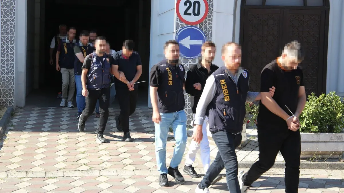 Siber dolandırıcıları operasyon! 20 ilde 32 gözaltı