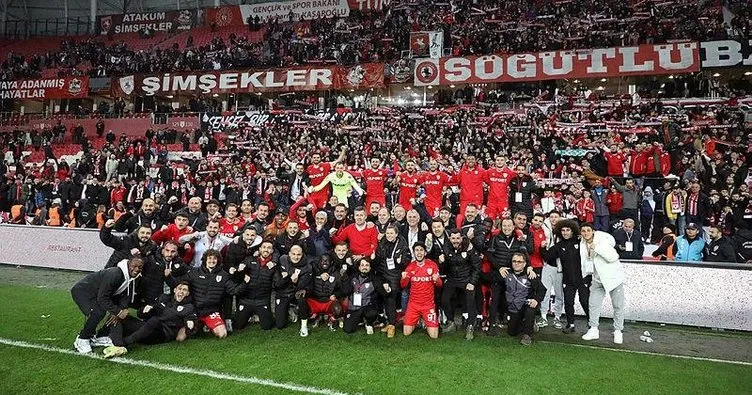 Samsunspor, ligde 90 hafta sonra lider oldu