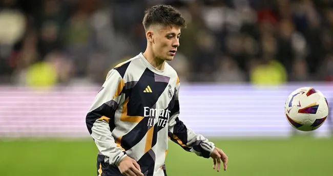 Real Madrid'de Arda Güler gelişmesi! Şampiyonlar Ligi kadrosuna...
