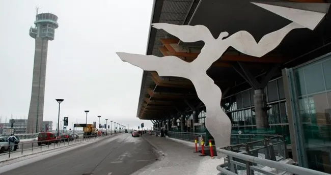 Oslo Havalimanı 3.kez boşaltıldı