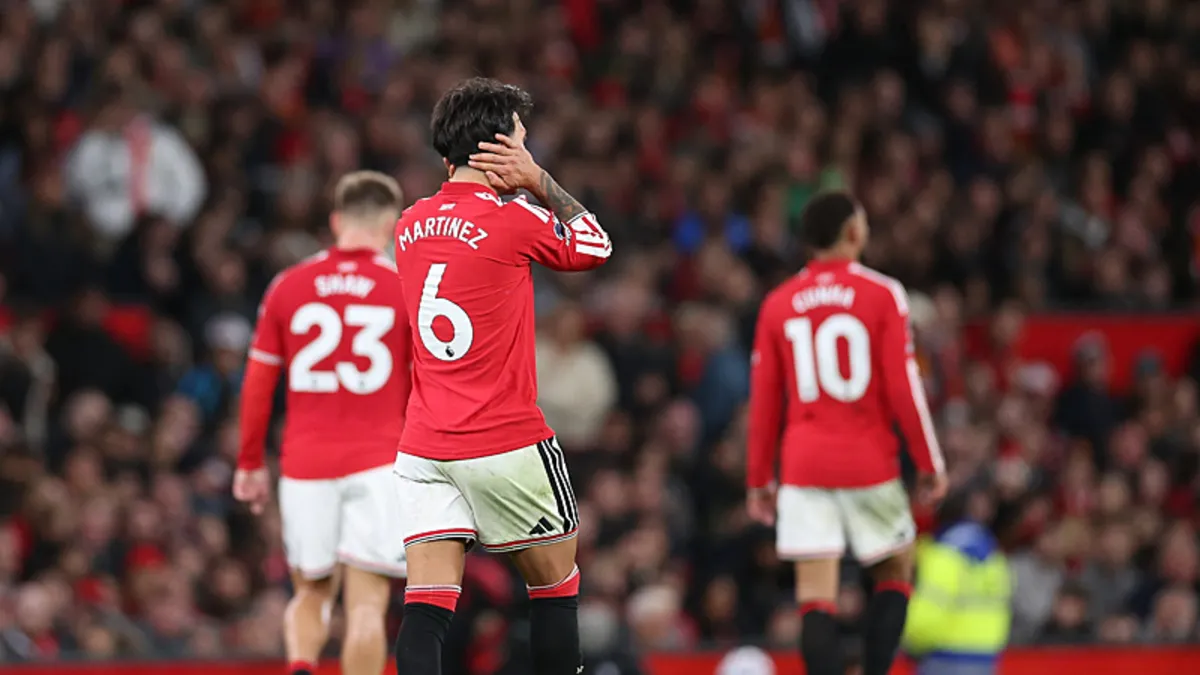 Manchester United ve Tottenham 90+ dakikada berabere kaldı