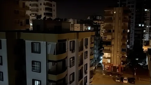 o-ses-bir-sehri-esir-aldi-vatandaslar-isyan-etti-her-yeri-sardilar-uyuyamiyoruz-1790411102435.jpg