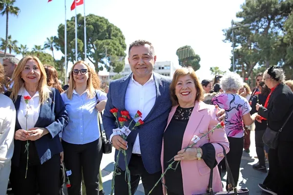 alanya-belediye-baskani-yucel-kadinlarimiz-en-degerli-varligimizdir-1709844776731.jpg