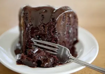 Kakaolu ıslak kek tarifi: Her seferinde tam kıvamında...
