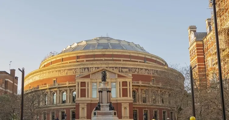Yahudi sanatçılar BBC festivalini protesto etti: Elinizde Filistinlilerin kanı var