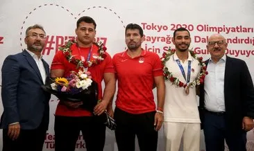 Tokyo Olimpiyatları’nda bronz madalya kazanan Rıza Kayaalp ve Ferhat Arıcan, İstanbul’da