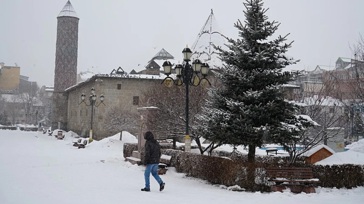 Erzurum’da eğitime bir gün ara