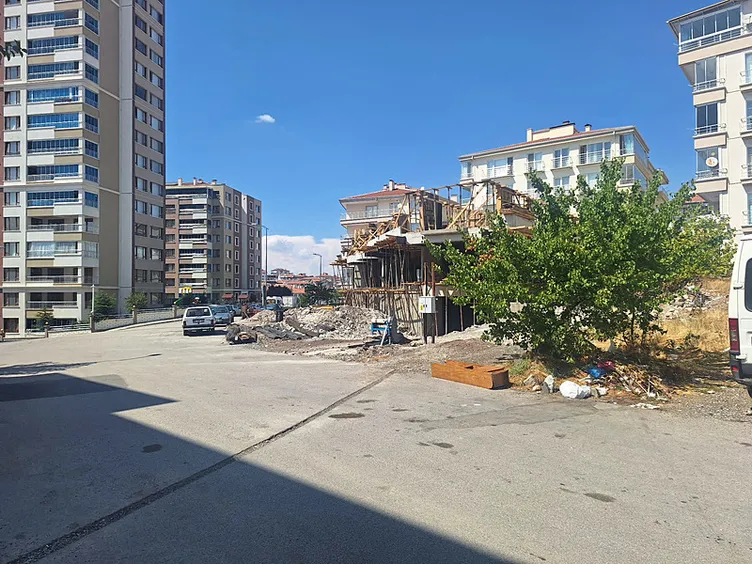 Borcunu ödemek için parka çağırdı: Nişanlısının yanında öldürdü!