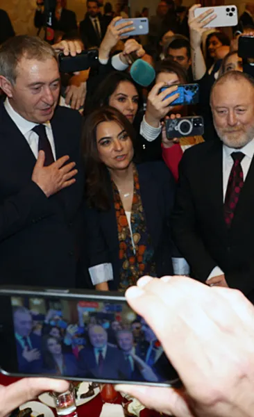 Başkan Erdoğan, 23 Nisan Resepsiyonu’nda DEM Parti heyeti ile selamlaştı