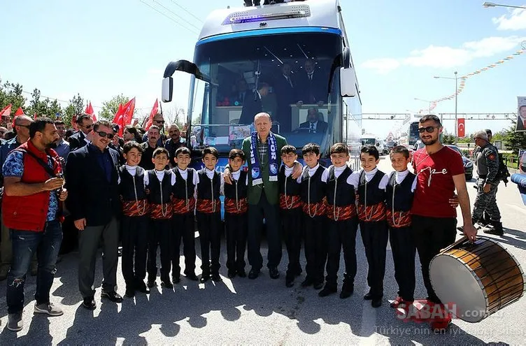 Cumhurbaşkanı Erdoğan, Erzurum'da böyle karşılandı
