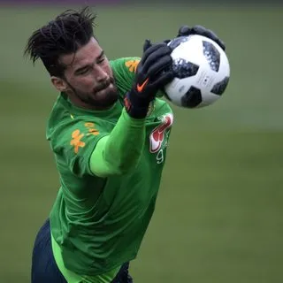 Liverpool'dan Allison için 62 milyon pound
